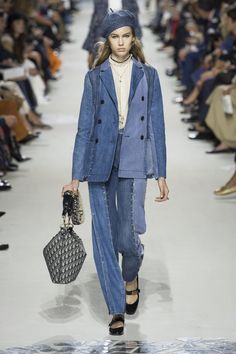 Christian Dior | Ready-to-Wear - Spring 2018 | Look 7 Dior Denim, Summer Ready To Wear, Moda Denim, Double Denim, Denim Trends, Vogue Russia, Fashion 2018, Summer Fashion Outfits, Fashion Show Collection