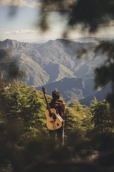 Guitar Drawing, Guitar Photos, Martin Guitar, Kings Of Leon, Whatsapp Dp Images, Guitar Stand, Guitar For Beginners, Whatsapp Dp, The Script