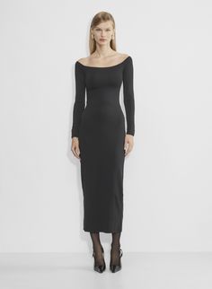 CONTOUR TIMELAPSE DRESS Midi Winter Dress, Aritzia Outfit, Contour Dress, Midi Dress Winter, Black Work Dresses, Feel Nothing, Tailored Coat, Work Dress, Nothing More