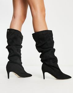 Botas de Lipsy Las botas nunca sobran Diseño fruncido Puntera en punta Tacón medio en punta Stiletto Boots, Pointed Heels, Boot Shoes Women, Cute Shoes, High Boots, Knee High Boots, Knee High, Black Fashion, Shoe Boots