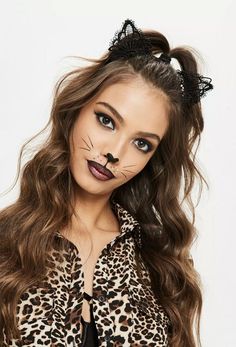 Cat Costume Makeup, Black Cat Makeup, Cat Face Makeup, Simple Cat Makeup, Carnaval Make-up, Kitty Face Paint, Cat Halloween Makeup, Halloween Make-up Looks