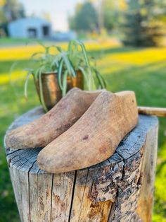 Vintage cobbler shoe tree/ has 30 carved on shoe in 3 places / beautiful for use or vintage decor/ closet decor/ see photos for condition and measurements/ ships free/ message for questions/ thanks for being here/ Vintage Shoe Tree, Cottage Core Closet, Decor Closet, Wooden Shoe, Closet Decor, Shoe Horn, Wooden Shoes, Shoe Tree, Shoe Insoles