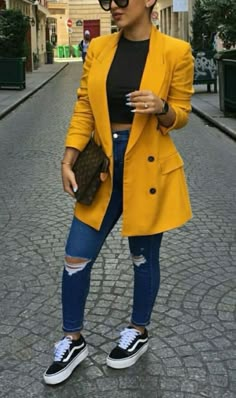 Chique Outfits, Blazer Outfits, Mode Inspiration, Fall Winter Outfits, Ripped Jeans, Classy Outfits, Chic Outfits