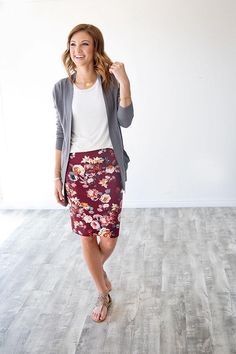 Peplum Tops, Rock Outfit, Floral Pencil Skirt, Fresh Outfits, Trendy Skirts, Outfits 2017, Skirt Floral, Cute Fall Outfits, Grey Cardigan