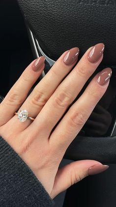 Engagement Nails For Brown Skin, Almond Nails Solid Color Winter, Solid Color Winter Nails, Solid Gel Nails, Mocha Brown Nails, Fall Nail Designs Autumn Classy Almond, Fall Wedding Guest Nails, Nails Invierno, Nails For Pale Skin