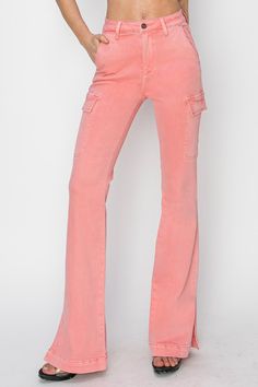 RISEN Cargo High-Rise Waist Split Hem Bootcut Pink Denim Pants Jean Whether you're dressing up for a casual summer day out or engaging in leisure activities, these trendy pants are practical, comfortable and fashionable.A retro high-waist elongates the silhouette preventing muffin top and giving you a flattering fit.A fit that hugs your curves offering a sleek girl-next-door element while the boot cut leaves leg room.Features a side slit hem lending to a edgy bell bottom feel while the large car Aliyah Core, Risen Jeans, Core Outfits, Flamingo Pink, Bootcut Pants, Pink Jeans, Denim Style, Cargo Jeans, Orange Pink