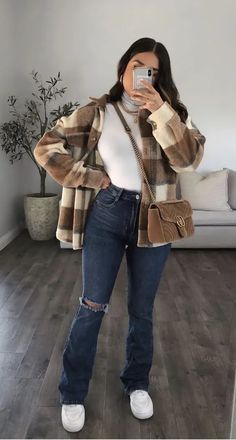 30+ Super Stylish Winter Outfits for Women 2023 - HubPages Ross Outfits Ideas, Fav Outfit, Looks Country, Stylish Winter Outfits, Winter Fashion Outfits Casual, Trendy Fall Outfits, Tween Outfits, Mode Inspo