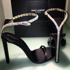 Gorgeous Shoes, Fabulous Shoes, Pretty Shoes, Dream Shoes, Shoe Obsession, Shoe Lover