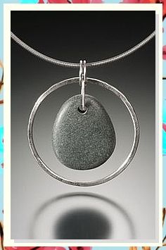 Amazon's jewelry collection is the perfect mix of style and affordability. Shop now! Circle Stone Necklace, Beach Stones Jewelry, Bijoux Fil Aluminium, Rock Jewelry, Handmade Ideas, Sea Glass Jewelry