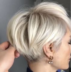 Short Bob Pixie, Bob Pixie, Pixie Haircut For Thick Hair, Edgy Short Hair, Short Choppy Hair, Trendy Short Hair, Haircut For Thick Hair, Short Blonde