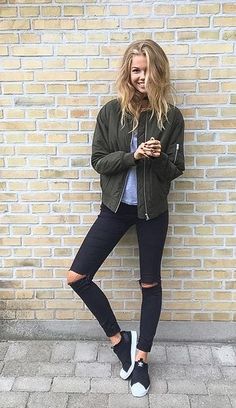 Pinterest: madisonboo ♡ Looks Adidas, Simple Outfits For School, Tomboy Outfits, Tomboy Fashion, Green Jacket, Outfit Idea, Fall Winter Outfits, Look Chic