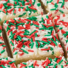 Christmas Sugar Cookie Bars Easy Thanksgiving Cookies, Christmas Sugar Cookie Bars, Pumpkin Cake Mix Cookies, Cookie Recipes Thanksgiving, Sugar Cookie Bar Recipe, Cute Christmas Desserts, Chocolate Chip Cookie Brownies, Christmas Sugar Cookie, Christmas Yummies