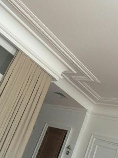 the ceiling in this room is painted white