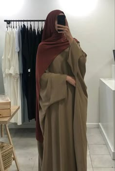 Hijab Design Ideas, Cute Abayas, Abaya Fits, Islamic Modest Fashion, Abaya Ideas, Hijab Fits, Abaya Outfit