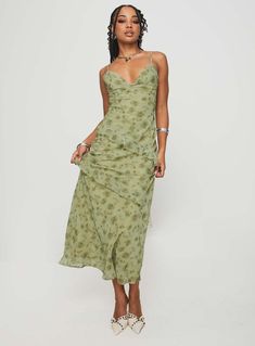 Teffoli Maxi Dress Green Olive Green Floral Dress, Patterned Wedding Guest Dress, Green Patterned Dress, Green Wedding Guest Dresses, Fall Midi Dress, Maxi Dress Floral, Green Maxi Dress, Dress With Stockings, Pink Formal Dresses