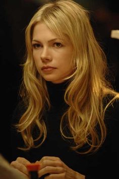 Michelle Williams Haircut, Michelle Williams Hair, Women Actresses, Tattoos Outdoors, Dawson's Creek, Animals Design, Architecture Quotes, Quotes Art