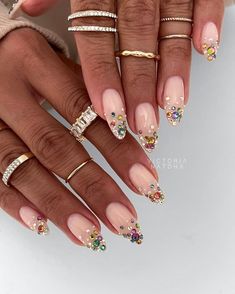 Funky Summer Nail Designs, Jewel French Tip Nails, Rhinestone Nails Almond, Summer Nails With Rhinestones, Jewels On Nails, Beads On Nails, Bollywood Nails, Gem Stone Nails, Almond Nails With Gems