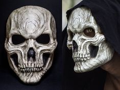 Pathfinder - Skull Mask, made in resin, hand painted, one size. Choose your colors!! **If you want to receive the mask by a specific date you must contact me before buying, to agree with me the feasibility of the thing, thank you very much** The shipping costs refer to registered/tracked shipping. Please contact me for more economical shipping alternatives. DON'T HESITATE TO CONTACT ME FOR MORE INFO! Pathfinder - Skull Mask, realizzata in resina e colorata a mano, misura unica. Scegli la coloraz Evil Skull Mask, Monsters Rpg, Horror Ideas, Crow Mask, Vampire Skull, Creepy Masks, Monster Costume, Horror Mask, Mascaras Halloween