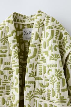 JACQUARD KIMONO - Green / Ecru | ZARA United States Kimono Zara, Quilted Kimono, Style Japandi, Wishlist 2024, Sweet Style, Jacquard Fabric, Passion For Fashion, Dress To Impress, Access Denied