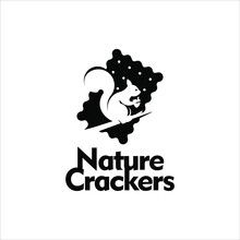 the logo for nature crackers, which is designed to look like an animal with its head