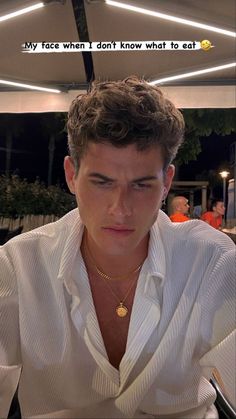 Old Money Aesthetic Boys, Men Haircut Curly Hair, Photographie Portrait Inspiration, Corte De Cabelo Masculino, Elegante Casual, Curly Hair Men, Aesthetic Outfits