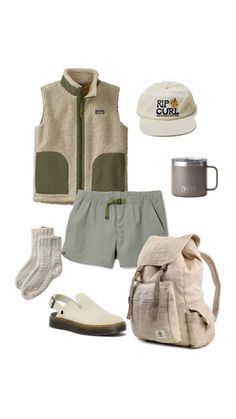 Granola Winter Outfits, Granola Girl Aesthetic Outfits, Preppy Accessories, Packing Clothes, Walking Outfits