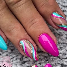 Glitter Tip Nails, Unghie Sfumate, Acrylic Nail Kit, Studded Nails, Bright Nails, Blue Nail, Stick On Nails, Nailed It, Nail Art Hacks