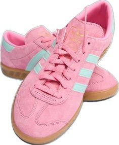 Adidas Hamburg, Pretty Sneakers, Adidas Originals Shoes, Preppy Shoes, Adidas Originals Women, Shoe Inspo, Adidas Originals Mens, Swag Shoes, Shoes Adidas