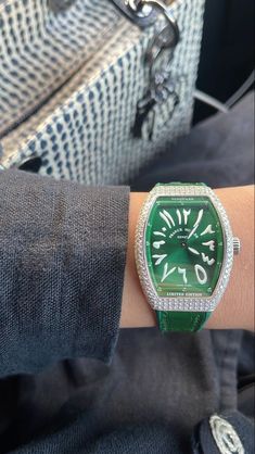 Watch Pic, Arabic Watch, Green Diamonds, Expensive Jewelry Luxury, Expensive Jewelry, Watches Unique, Funky Jewelry