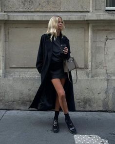 Outfit Nero, Minimal Streetwear, Daily Outfit Inspiration, Estilo Preppy, Influencers Fashion, Pinterest Outfits