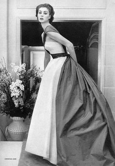 Woman In A Dress, Suzy Parker, Fashion 1950, Jean Shrimpton, Jeanne Lanvin, Paris Mode