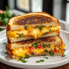 Grilled Cheese Sandwich Recipe: Perfectly Melted Panera Grilled Cheese, Grilled Cheese Hamburger, Ultimate Grilled Cheese Sandwich, Grilled Cheese Sandwich Recipes, Grilled Cheese Sandwich Recipe, Cheese Sandwich Recipe, Ultimate Grilled Cheese, Grilled Cheese Recipe, Crispy Bread