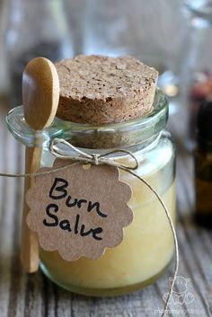 Burn Salve, Salve Recipes, Raw Apple Cider Vinegar, Healing Salves, Diy Remedies, Natural Therapy