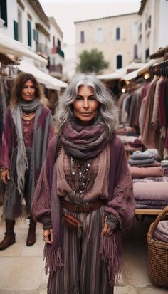 Lilac & Purple Boho Looks / Inspiration | Sand & Lava Purple Boho Outfit, Bohemian Jeweled Purple Jewelry, Bohemian Purple Sets, Witchy Boho Fashion, Bohemian Purple Jewelry With Large Beads, Boho Winter Outfits Hippie, Boho Fashion Over 50, Advanced Style Boho, Bohemian Style Winter