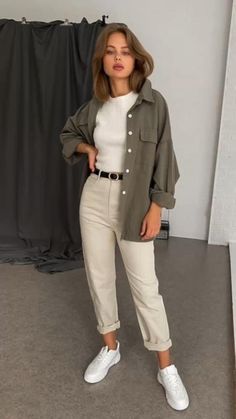 Casual College Outfits, Outfit Chic, Business Casual Outfits For Work, Casual Day Outfits, Mode Casual, Stylish Work Outfits, Casual Work Outfits, Work Outfits Women, Fashion Mode