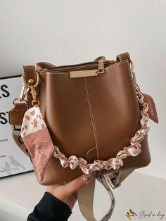 Chic Bucket Bags: 🪣 Elevate Your Style with Chic Bucket Bags! 👜✨ Trending Bags 2024, Trending Bags, Bags 2024, My Bags, Pretty Bags, Embroidered Bag, A Year