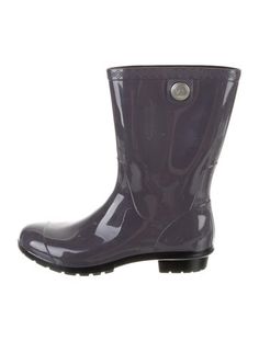 UGG Rubber Mid-Calf Rain BootsPurpleRound-ToesDesigner Fit: This designer typically runs true to size. Raincloud Ugg, Boot Shoes Women, Mid Calf, Rubber Rain Boots, Rain Boots, Shoe Boots, Women Shoes, Running, Boots