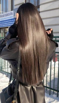 Haircut inspo hair straightened brown hair dark long blunt cut shiny glossy aesthetic brunette Luscious Hair, Healthy Hair Tips, Hair Stylies, Long Brown Hair, Long Straight Hair, Beautiful Long Hair