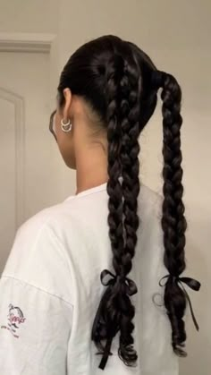 tip (i did this so you can use yarn instead of ribbon BC it was easier + Im lazy                                            🌊🫧love you guys 🏝️📸 Barista Hairstyles Starbucks, Braids To Sleep In Overnight Hair, Cute Summer Hairstyles For Long Hair, Hairstyles For Bed Sleep Night, Ocean Hairstyles, Hairstyles To Sleep In, Bed Hairstyles, Hairstyles For Hot Days, Mexico Braids