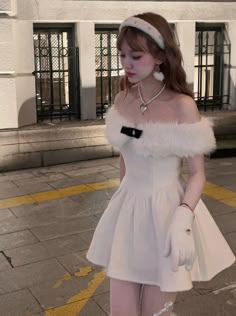 ❤︎White Fur Off Shoulder Dress❤︎