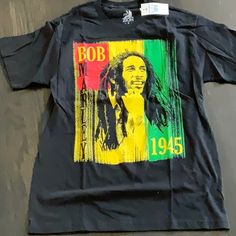 Bob Marley T-Shirt Nwt Medium Zion Rootswear 100% Cotton Tupac Shirts, Reggae Concert Outfit, Vintage Bob Marley, Bob Marley Shirts, Bob Marley Pictures, Bob Marley T Shirts, Vintage Bob, Black Graphic Tees, Bob Marley