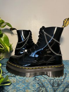 Lunar Lotus Boot Chains are the perfect way to spice up your Doc Martens or Combat Boots!  The chain length fits both Platform and Classic heel heights - Each order comes with a set of two chains of the same style - Each set is handmade. *New* Heavy Gauge Chains with detachable charms for easy mixing and matching! This Set Includes: - Clips: 14mm Silver Plated - Chain: Nickle - Fittings: Silver Plated Decorating Doc Martens, Chain Boots, Boot Chains, Doc Martin, Preppy Shoes, Wrap Boots, Classic Heels, Star Gift, Shoe Clips