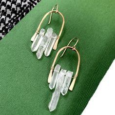 Fallen Crystal Earrings – Fluff Hardware Earring Display Ideas, Wire Crystal, Raw Stone Earring, Earrings Hanging, Mala Jewelry, Silver Smithing, Bead Wire, Raw Quartz, Jewelry Design Inspiration