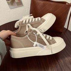 Sepatu Platform, Shoes Korean, Dr Shoes, All Black Shoes, Kawaii Shoes, Nike Tennis, Cute Sneakers, Girly Shoes, Aesthetic Shoes