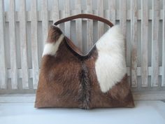 Work Planning, Office Documents, Cowboy Crafts, Purse Casual, Bag Lining, Cowhide Purse, Handmade Leather Bag, Jeweled Shoes, Cowhide Bag