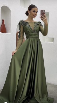 Satin Long Prom Dress, Classy Gowns, Fancy Dresses Long, Tulle Ball Gown, Evening Gowns Elegant, Perfect Prom Dress, Ball Gowns Evening, Beautiful Prom Dresses, فستان سهرة