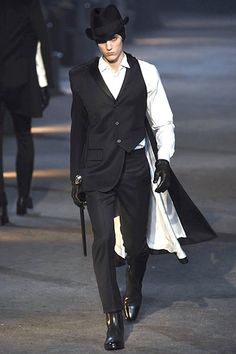 Mens Fashion Black And White, Conceptual Fashion Men, Men’s Haute Couture, Men’s Couture, High Fashion Men Outfits, Couture Fashion Men, Fantasy Suits Male, Male High Fashion, Haute Couture Men