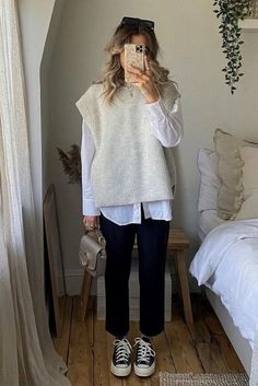 Business Casual Outfits For Women In 20s Office Wear, Dress With Sweater Over It Winter, Teacher Sweater Vest Outfit, How To Style A Sweater Vest Winter, Startup Work Outfit, Sweater Vest Outfit Office, Engineering Aesthetic Female Outfit, Fall Outfits With Sweater Vests, Large Sweater Vest Outfit