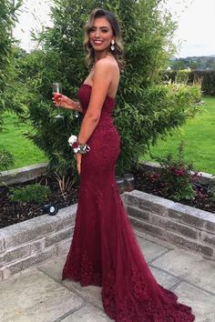 Burgundy Prom Dress Lace, Prom 2k24, Prom Dress Strapless, Long Party Gowns, Lace Long Prom Dress, Strapless Evening Gowns, Mermaid Sweetheart, Strapless Evening Dress, Strapless Prom Dress