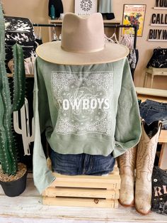 These will fit as a crop and a bit oversized 60% Cotton 40% Polyester Model wears a small and is a size 4/6 and 5'8" Recommended Sizing: Small - 2/4/6 Medium - 8/10 Large - 12/14 Long Live Cowboys, Western Style Outfits, Crop Sweater, Jogger Set, Long Live, Cropped Sweater, Western Fashion, Winter Outfits, Shirt Designs